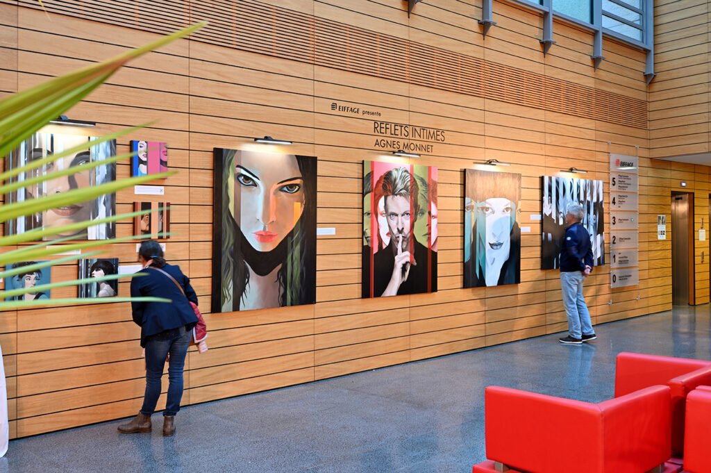 Exposition de peintures en entreprise